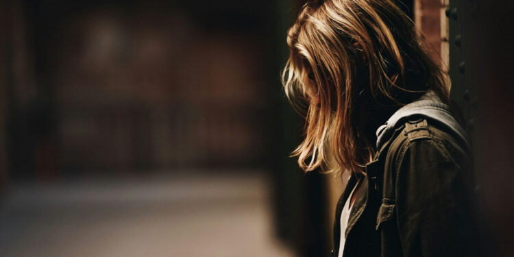 Ηράκλειο: Σύζυγος και πεθερά την είχαν «φυλακισμένη» στο σπίτι – Την παρακολουθούσαν συνεχώς