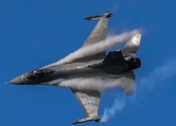 Ενοχλήθηκε η Τουρκία με την φρεγάτα «Κίμων» στα ελληνικά νερά και «ξέσπασε» με 7 παραβιάσεις και 3 παραβάσεις στο Αιγαίο