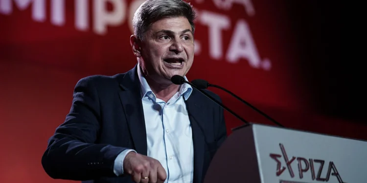 Διεγράφη από τον ΣΥΡΙΖΑ ο Νικόλας Φαραντούρης