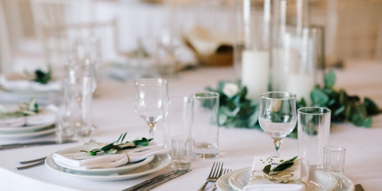 ΑΑΔΕ: Ψηφιακό «μάτι» σε γάμους, βαφτίσεις και events από το Πάσχα