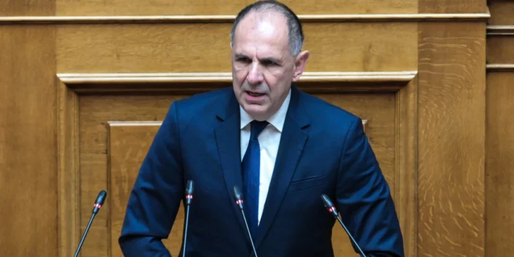 Γεραπετρίτης: Θα έρθει και η επέκταση χωρικών υδάτων και άλλα πάρκα στο Αιγαίο – Όλα όσα είπε στη Βουλή
