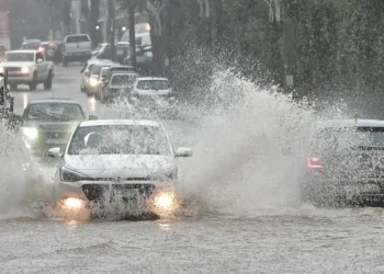 Συνεχίζεται και σήμερα η κακοκαιρία, στο μάτι και η Αττική -Ποιες ώρες θα βρέχει