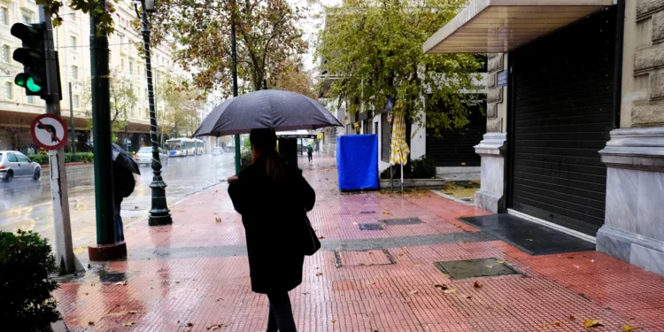 Καιρός: Προ των πυλών ισχυρές βροχές και καταιγίδες -Πότε θα χτυπήσουν την Αττική, σε «Red code» 6 περιοχές