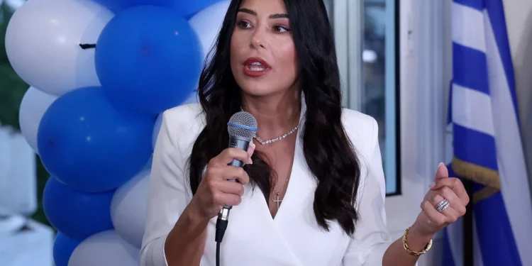 Θεσσαλονίκη: Η Λατινοπούλου κατήγγειλε τους γείτονές της για τις κάμερες στο σπίτι τους – Συνελήφθη ζευγάρι