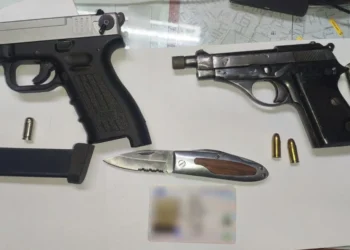 Παλαιό Φάληρο: «Eπιχειρηματίας» κουβαλούσε όπλα – Πάνω από έξι συλλήψεις για εκβίαση, φοροδιαφυγή και ληστεία