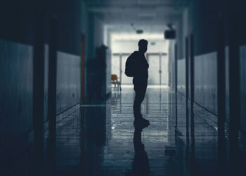 Τρομάζει η μητέρα του 15χρονου που αυτοκτόνησε στη Χαλκίδα: «Τον ενδιέφεραν θέματα μαύρης μαγείας»