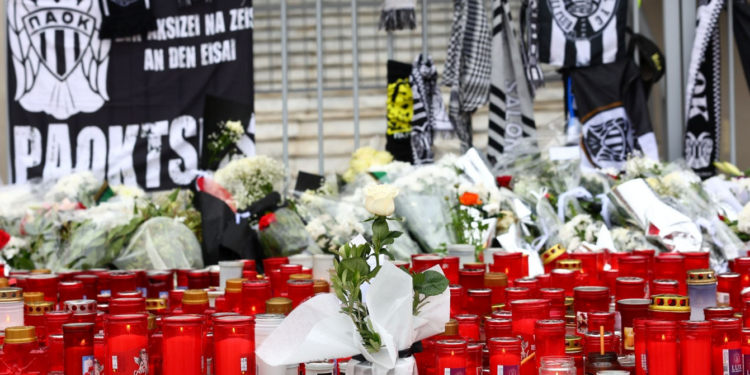 Στο πένθος η Θεσσαλονίκη για τα επτά παιδιά του ΠΑΟΚ – Σήμερα και αύριο οι κηδείες