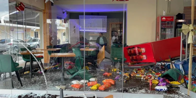 Αντίποινα μετά τον θάνατο του 30χρονου Κώστα: Καταστροφές σε άλλο κατάστημα του ιδιοκτήτη του νυχτερινού κέντρου