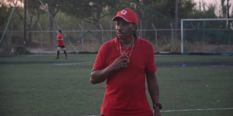 Ο άνθρωπος που κατάφερε να εξαπατήσει όλη τη Ζάκυνθο: Παρίστανε για χρόνια παλαίμαχο άσο της Μάντσεστερ Γιουνάιτεντ