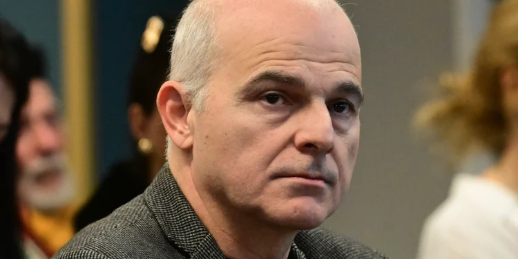 Αντώνης Ψαρόπουλος – πρώην σύζυγος Καρυστιανού: «Η δικαιοσύνη θα κριθεί στα δικαστήρια, όχι στην πολιτική»