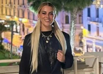 Μία 24χρονη σερβιτόρα κρατούσε τα πυροτεχνήματα που προκάλεσαν τη φονική φωτιά στο Κραν Μοντανά, πέθανε από ασφυξία