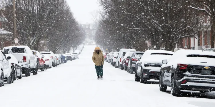 Χιονοθύελλα παραλύει τις ΗΠΑ: 130.000 νοικοκυριά και επιχειρήσεις χωρίς ρεύμα, ακυρώθηκαν χιλιάδες πτήσεις