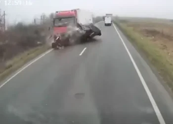 Πολύνεκρο τροχαίο στη Ρουμανία με οπαδούς του ΠΑΟΚ που ταξίδευαν στη Γαλλία – Πληροφορίες για 7 νεκρούς