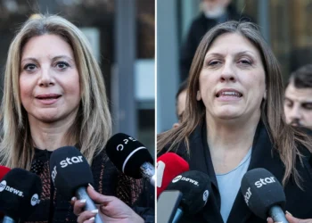 Καρυστιανού κατά Κωνσταντοπούλου στη δίκη για τα βίντεο των Τεμπών: «Σπαταλά τον χρόνο»