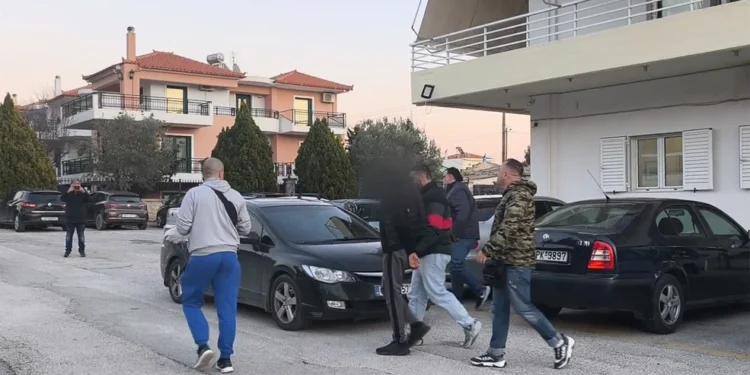 Δολοφονία 17χρονου στο Λουτράκι: 16 ετών ο δράστης που συνελήφθη – «Είμαι αυτός που ψάχνετε για το μαχαίρωμα»