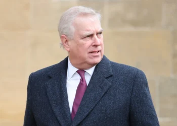 Συνελήφθη ο αδερφός του βασιλιά Καρόλου, Άντριου, ως ύποπτος για κατάχρηση εξουσίας