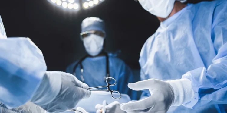 Αναισθησιολόγος στη Θεσσαλονίκη έκοβε αποδείξεις… 20 ευρώ για επεμβάσεις, πώς τον έπιασε η Εφορία