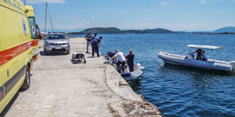 Χίος: Χτύπησε με πέτρα στο κεφάλι την 19χρονη σύντροφό του – Αναζητείται από τις Αρχές