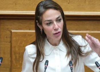 Δόμνα Μιχαηλίδου για τα «μαϊμού» επιδόματα στον ΟΠΕΚΑ: «Βρέθηκαν 80 φάκελοι κακοδιαχείρισης από την Χατζηδάκη»