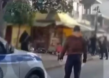 Γαστούνη: Άγριος ξυλοδαρμός περιπτερά και του γιου του από Ρομά – Έκτακτη σύσκεψη του Εμπορικού Συλλόγου