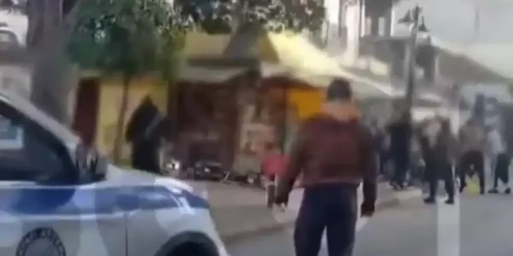 Γαστούνη: Άγριος ξυλοδαρμός περιπτερά και του γιου του από Ρομά – Έκτακτη σύσκεψη του Εμπορικού Συλλόγου