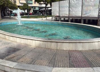 Καλλιθέα: «Της έκανα ΚΑΡΠΑ και άρχισε να βγάζει υγρά από τη μύτη» λέει ο σεφ που έδωσε τις πρώτες βοήθειες στη 2χρονη που έπεσε στο σιντριβάνι