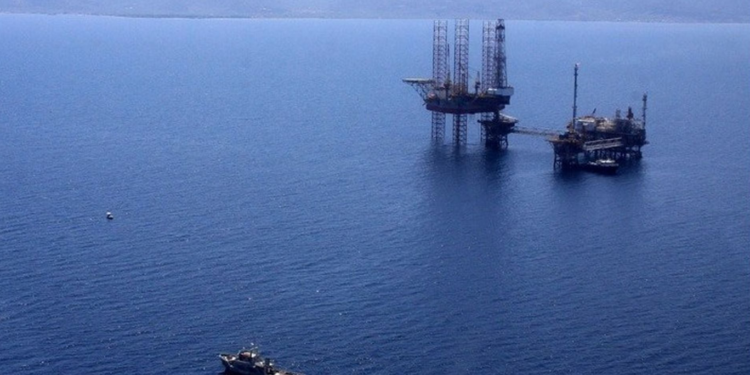 Chevron – Helleniq Energy: Η Ελλάδα ξανά δυναμικά στο παιχνίδι των υδρογονανθράκων – Υπογραφές στο Μαξίμου