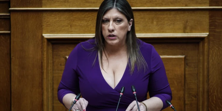 Καμία απάντηση εδώ και 48 ώρες από τη Ζωή Κωνσταντοπούλου παρά τις καταγγελίες για bullying, εξευτελιστική συμπεριφορά και απλήρωτους μισθούς