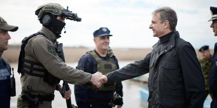 Στον Έβρο ο Μητσοτάκης, ανακοίνωσε έργα υποδομής 30 εκατομμυρίων ευρώ στο ποτάμι