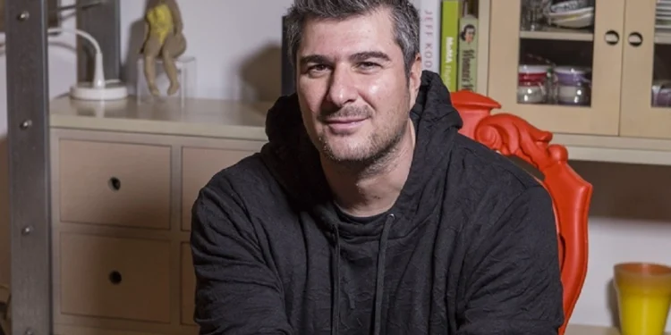 Μωραΐτης κατά Κασσελάκη: Στα όρια του λούμπεν να γράψω για αυτόν, το σούσι βρομάει από το κεφάλι