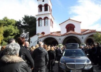 Θανάσης Σκουρτόπουλος: Σε κλίμα συγκίνησης το στερνό αντίο στη Ριτσώνα