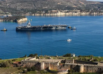 Σφραγίζεται η βάση στη Σούδα μετά τις απειλές του Ιράν εναντίον κάθε αμερικανικής εγκατάστασης