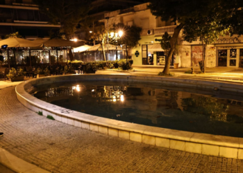 «Πού πήγε το παιδί;» – Συγκλονίζει αυτόπτης μάρτυρας για τη στιγμή που το κοριτσάκι βρέθηκε στο σιντριβάνι