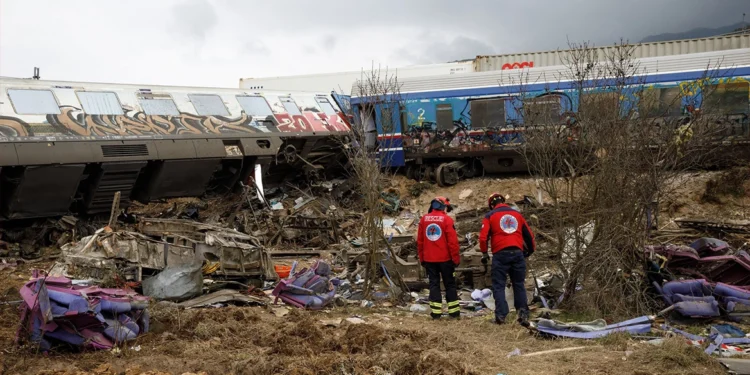 Στο Συμβούλιο Πλημμελειοδικών η διαφωνία για τις εκταφές των θυμάτων των Τεμπών