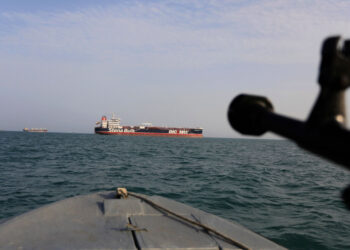 Ελληνόκτητα πλοία στον πόλεμο: Πόσα έχουν χτυπηθεί, πόσα βρίσκονται εγκλωβισμένα στον Κόλπο