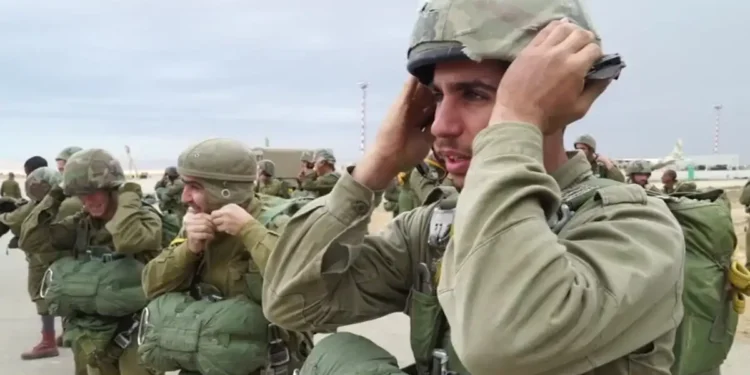 Μέση Ανατολή: Ισραηλινοί κομάντο μπήκαν με αλεξίπτωτα στον Λίβανο, σφοδρές μάχες με τη Χεζμπολάχ