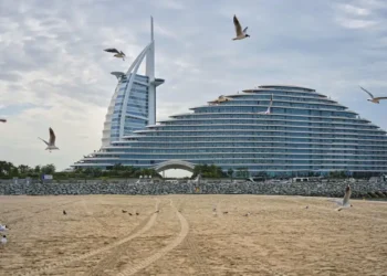 Έρημο το Ντουμπάι: Οι ημέρες χλιδής και πολυτέλειας στο εμιράτο για κροίσους και διάσημους influencers  μοιάζουν με μακρινό παρελθόν