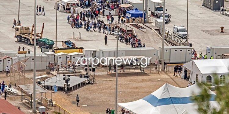 Σούδα: «Χρυσές» δουλειές με το πλήρωμα του Ford, 17 ευρώ για ένα πιτόγυρο στα κιόσκια της προβλήτας