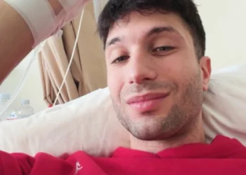 Ο YouTuber Γιάννης Αεράκης ανακοίνωσε ότι έχει καρκίνο: «Ξεκινάω χημειοθεραπείες, σύντομα θα με δείτε καραφλό»