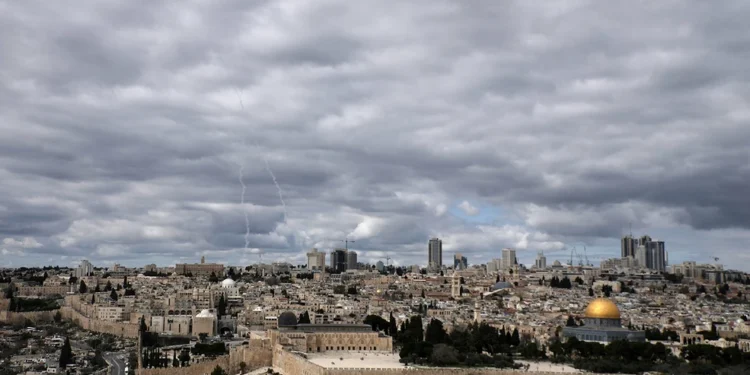 Το μήνυμα και η συγγνώμη του Ιράν στις γειτονικές χώρες και η απάντηση στον Τραμπ για την «άνευ όρων παράδοση»