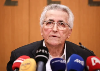 Στο αρχείο η υπόθεση Παναγόπουλου για τα αδήλωτα 3,2 εκατ. ευρώ στα πόθεν έσχες – Σε εξέλιξη η έρευνα για την υπεξαίρεση κονδυλίων