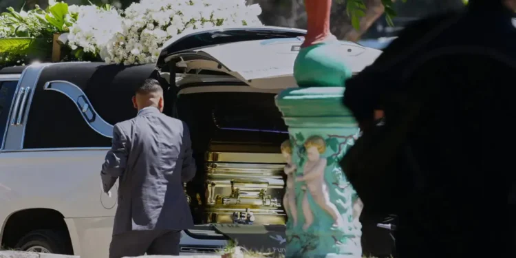 Μεξικό: Χρυσό φέρετρο και έντονη στρατιωτική παρουσία στην κηδεία του «Ελ Μέντσο»