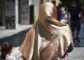 Τα δύο σενάρια για την απαγόρευση της μπούρκας: Στόχος η προστασία ανηλίκων που εξαναγκάζονται να τη φορούν