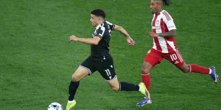 Super League: Η ώρα της κλήρωσης για τα πλέι οφ και τα πλέι άουτ