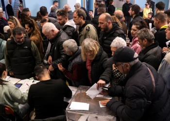 Φοιτητικές… εκλογές θυμίζουν οι διαρροές για τα αποτελέσματα στο ΠΑΣΟΚ: Όλοι δηλώνουν νικητές, καταγγελίες και μπάχαλο