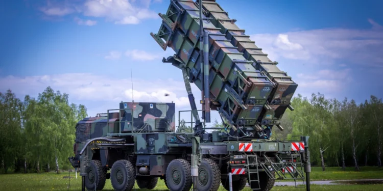 Συστοιχία Patriot μεταφέρεται στην Κάρπαθο: Στην Κύπρο ο Δένδιας και τα F-16, εν πλω οι φρεγάτες Κίμων και Ψαρά