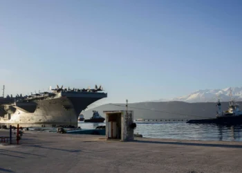 Προσήχθη Γεωργιανός για κατασκοπεία στη Σούδα