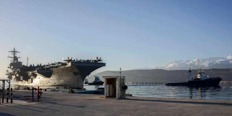 Προσήχθη Γεωργιανός για κατασκοπεία στη Σούδα