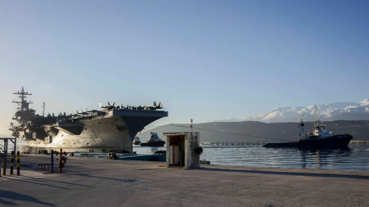 Προσήχθη Γεωργιανός για κατασκοπεία στη Σούδα