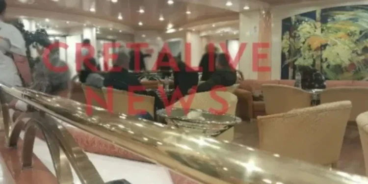 Επεισόδιο σε σχολική εκδρομή προς Κρήτη: Άνδρας μπήκε γυμνός σε καμπίνα μαθητριών